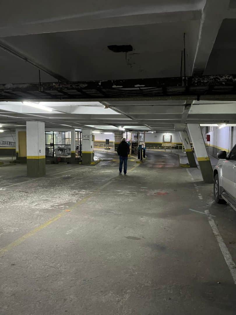 Cochera en venta para camioneta en Bristol Center - Centro - foto 5