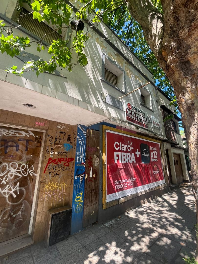 loy1263_2 Hotel en venta a reciclar sobre lote apto desarrollo - Centro