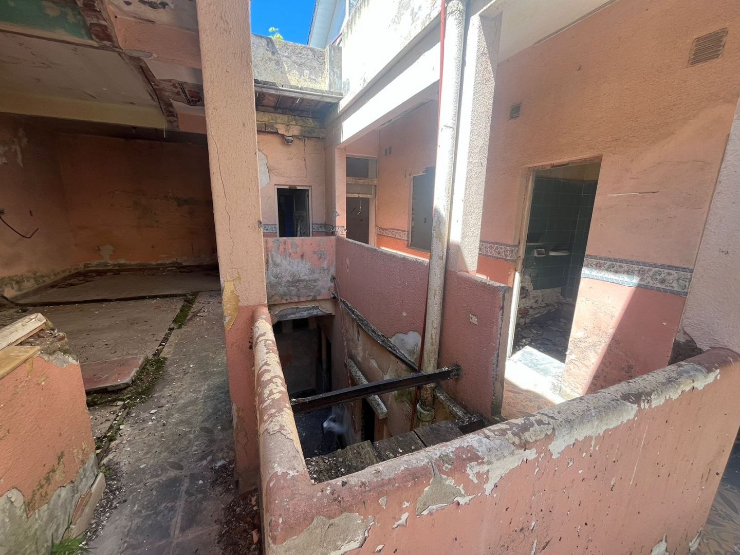 loy1263_8 Hotel en venta a reciclar sobre lote apto desarrollo - Centro - foto 7