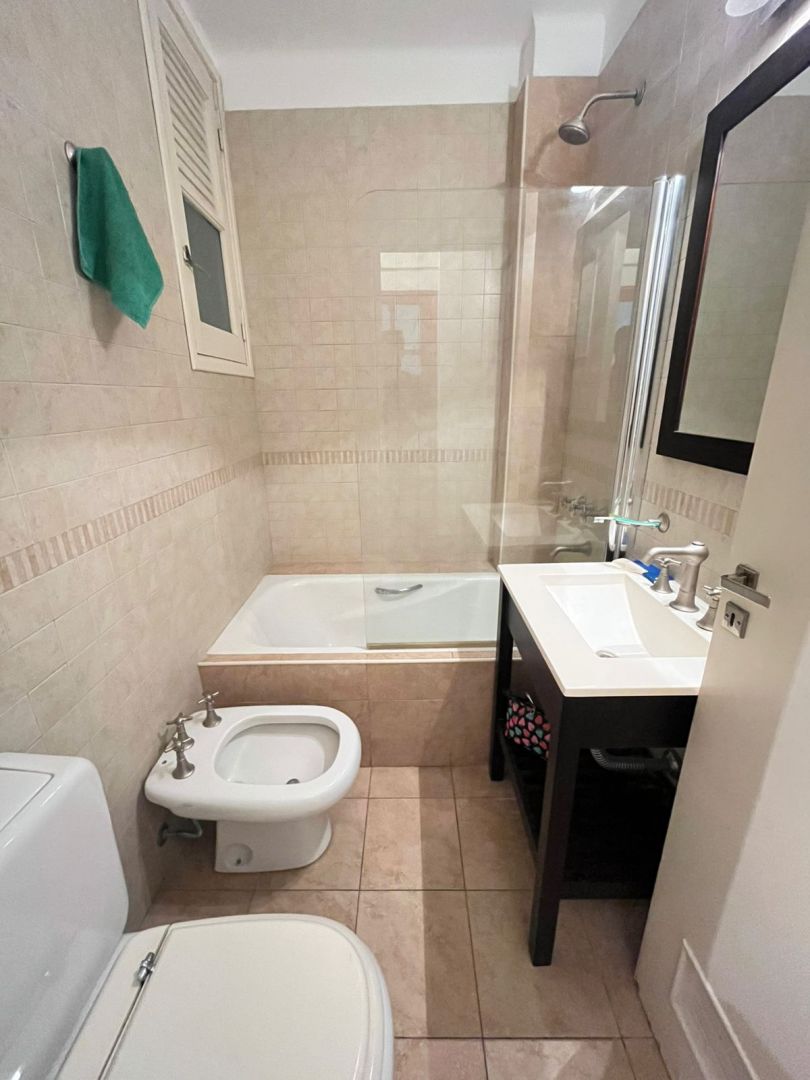 Departamento en alquiler temporario 3 ambientes para 4 con cochera - Plaza Colón - foto 12