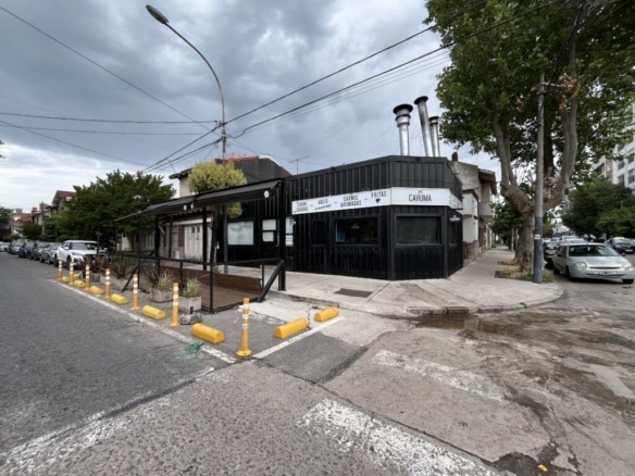 Terreno en venta en esquina de 165 m² zona comercial - Chauvín
