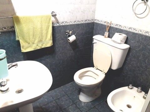 PH en venta 2 ambientes más local en esquina - Fortunato de la Plaza - foto 13