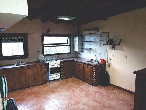 PH en venta 2 ambientes más local en esquina - Fortunato de la Plaza - foto 5