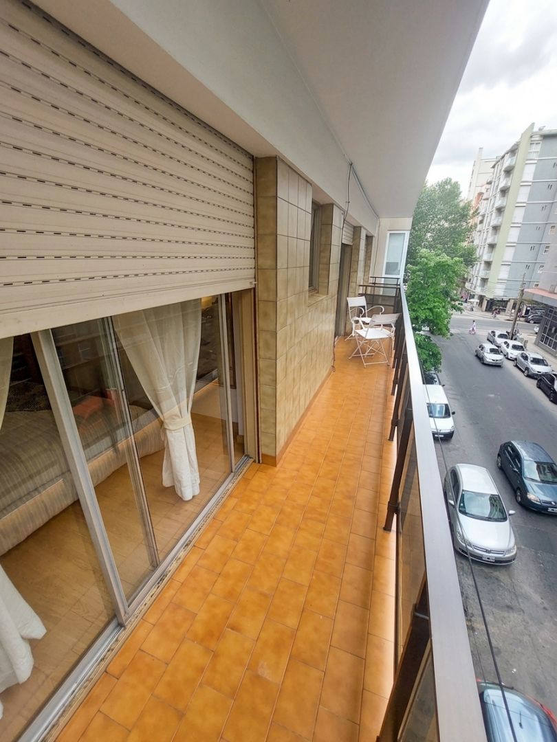 016f391d40b21f2696a260cd64e62064 Departamento en venta 2 ambientes con balcón saliente a la calle - Plaza Colón - foto 25