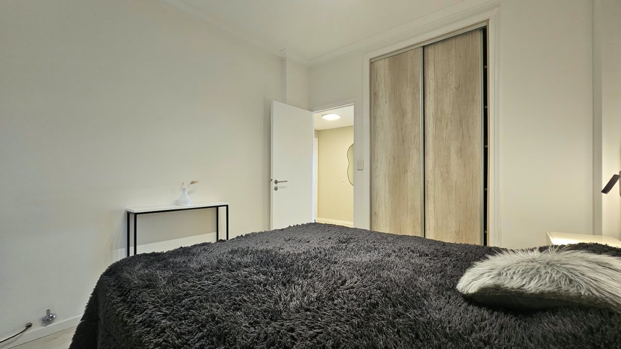 Departamento en venta 2 ambientes con dependencia y balcón - Plaza Colón - foto 15