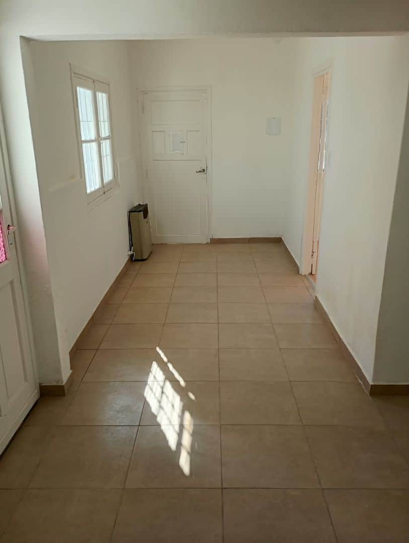 Casa en venta 3 ambientes con garage y patio - Las Avenidas - foto 3