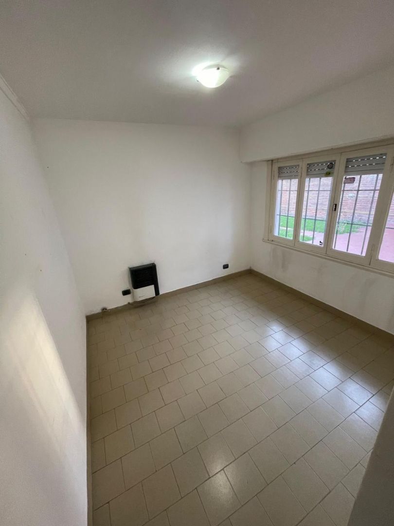 Casa en venta 5 ambientes con garage y parque - Colinas de Peralta Ramos - foto 10