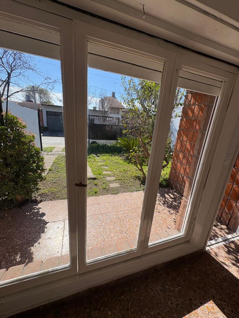 732cd21b3c100bed2ab5d2a47e6e9af5 Casa en alquiler 3 ambientes con patio - Santa Rita - foto 5