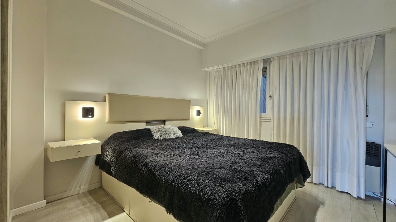 Departamento en venta 2 ambientes con dependencia y balcón - Plaza Colón - foto 13