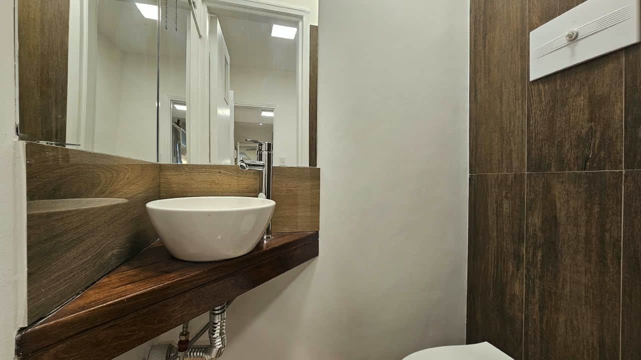Departamento en venta 2 ambientes con dependencia y balcón - Plaza Colón - foto 11