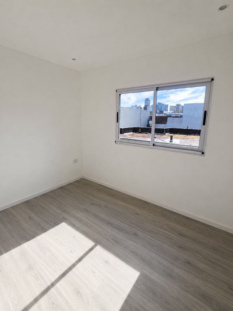 PH en venta en dúplex 4 ambientes a estrenar con patio - Don Bosco - foto 7