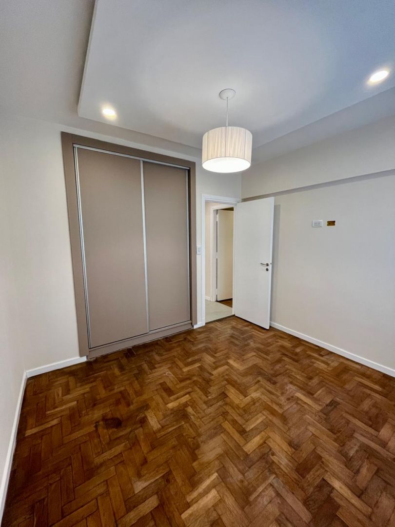 Departamento en venta 3 ambientes con dependencia y balcón - Centro - foto 7