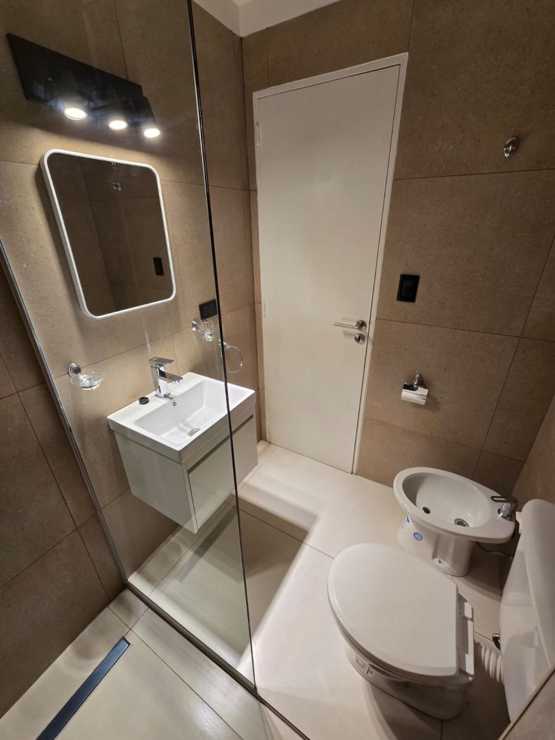de4e7741bd1ce24e1e96d97aa01a7d8d Departamento en venta 3 ambientes reciclado - Plaza Colón - foto 17