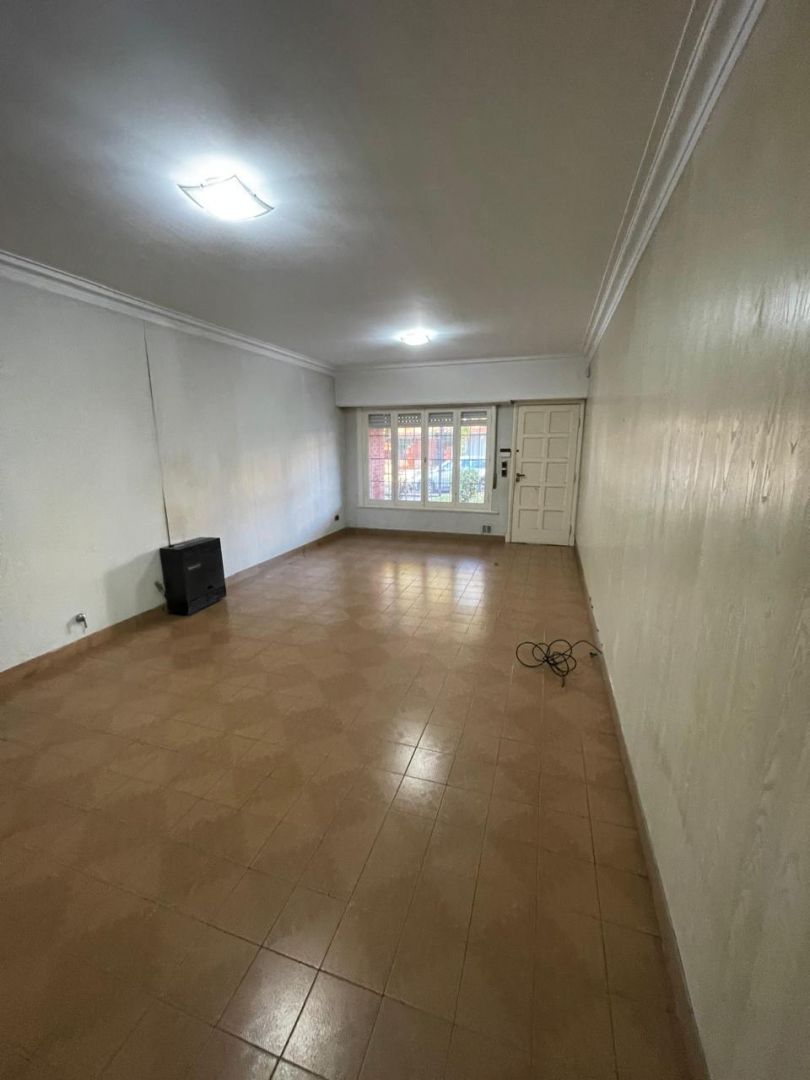 Casa en venta 5 ambientes con garage y parque - Colinas de Peralta Ramos - foto 2