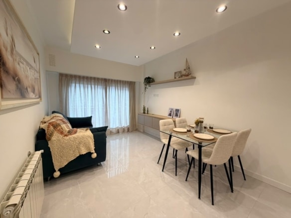 Departamento en venta 3 ambientes con balcón francés - Centro
