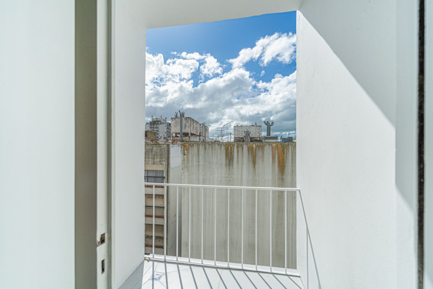 Departamento en venta 2 ambientes reciclado con balcón - Plaza Mitre - foto 5