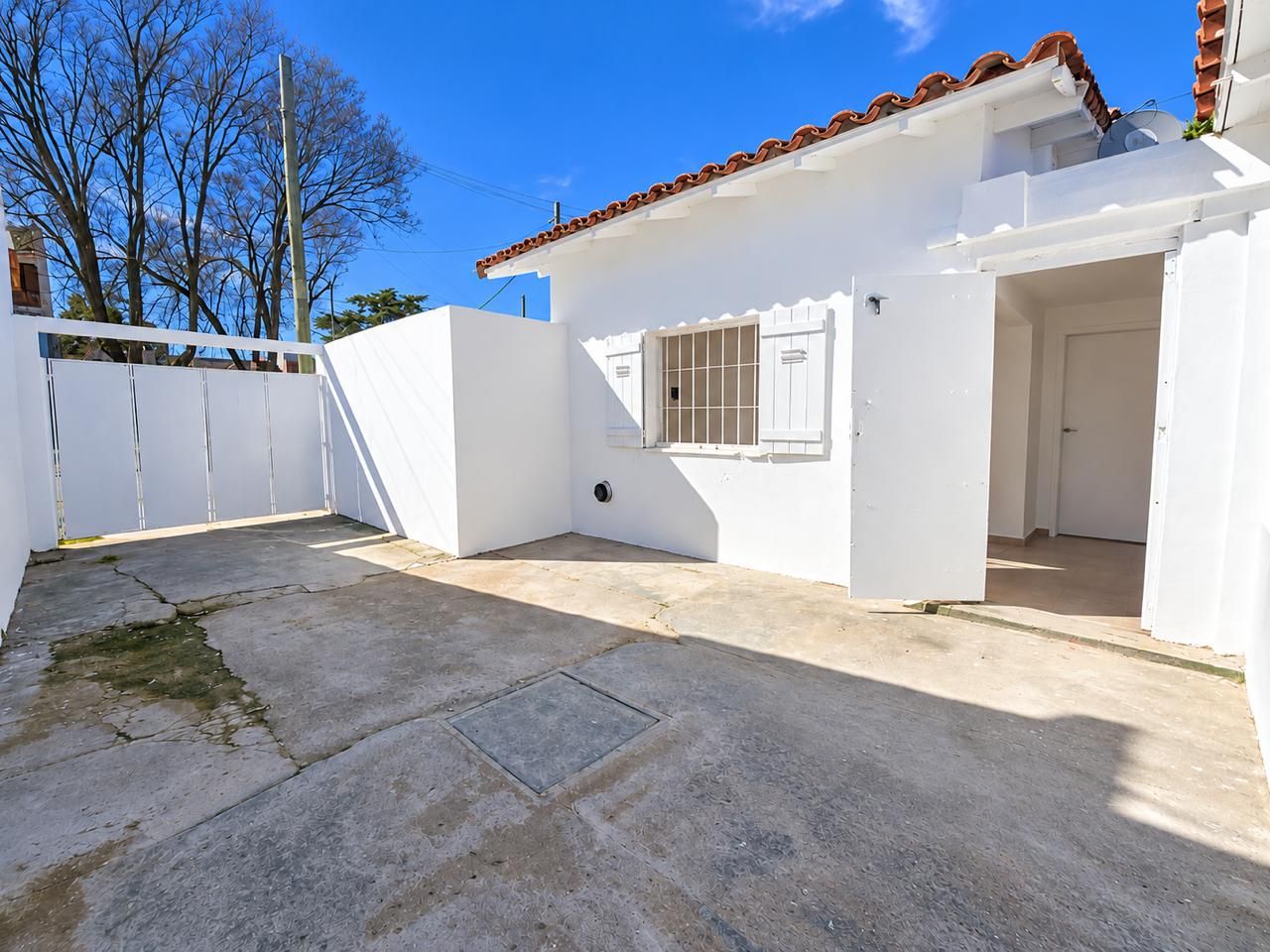 f4e3475432c53964cdd867e7cfa24fe7 Casa en venta 3 ambientes con garage y patio - Las Avenidas - foto 33